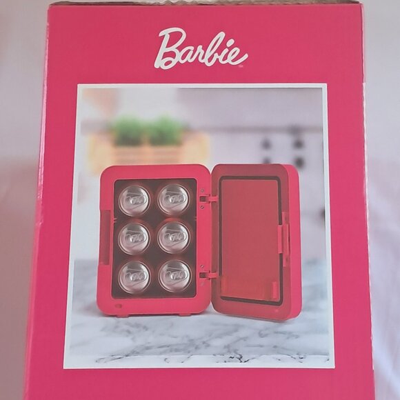 Barbie Mini Fridge  Thermoelectric Cooler. Brand New with Tag, in a Box - Picture 5 of 17